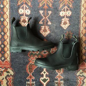 Blundstone Originals 510 (Round Toe) Chelsea Boot